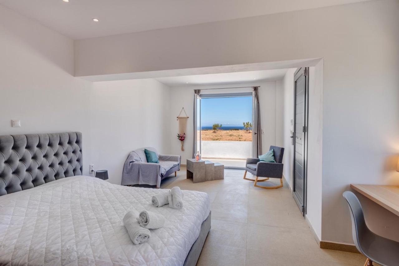 Chrysonisos Suites With Sunset & Seaviews Near 키니언 외부 사진
