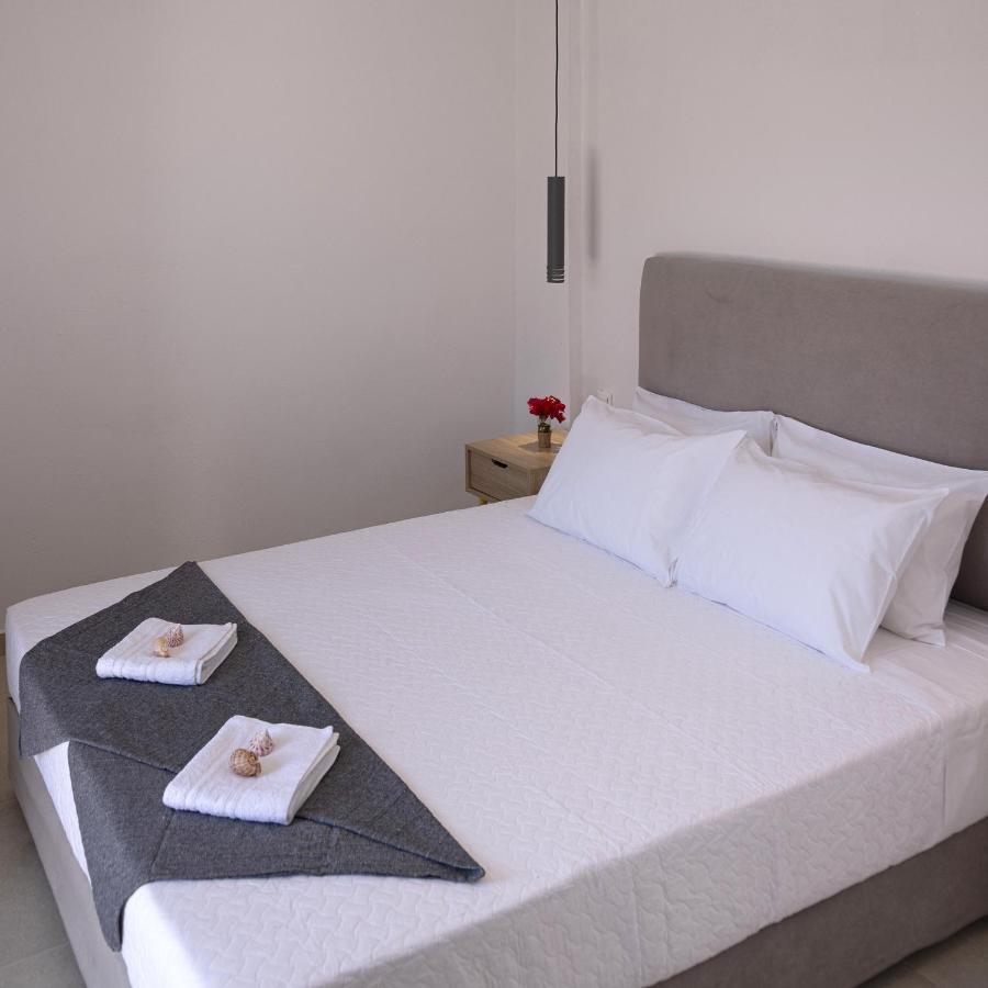 Chrysonisos Suites With Sunset & Seaviews Near 키니언 외부 사진