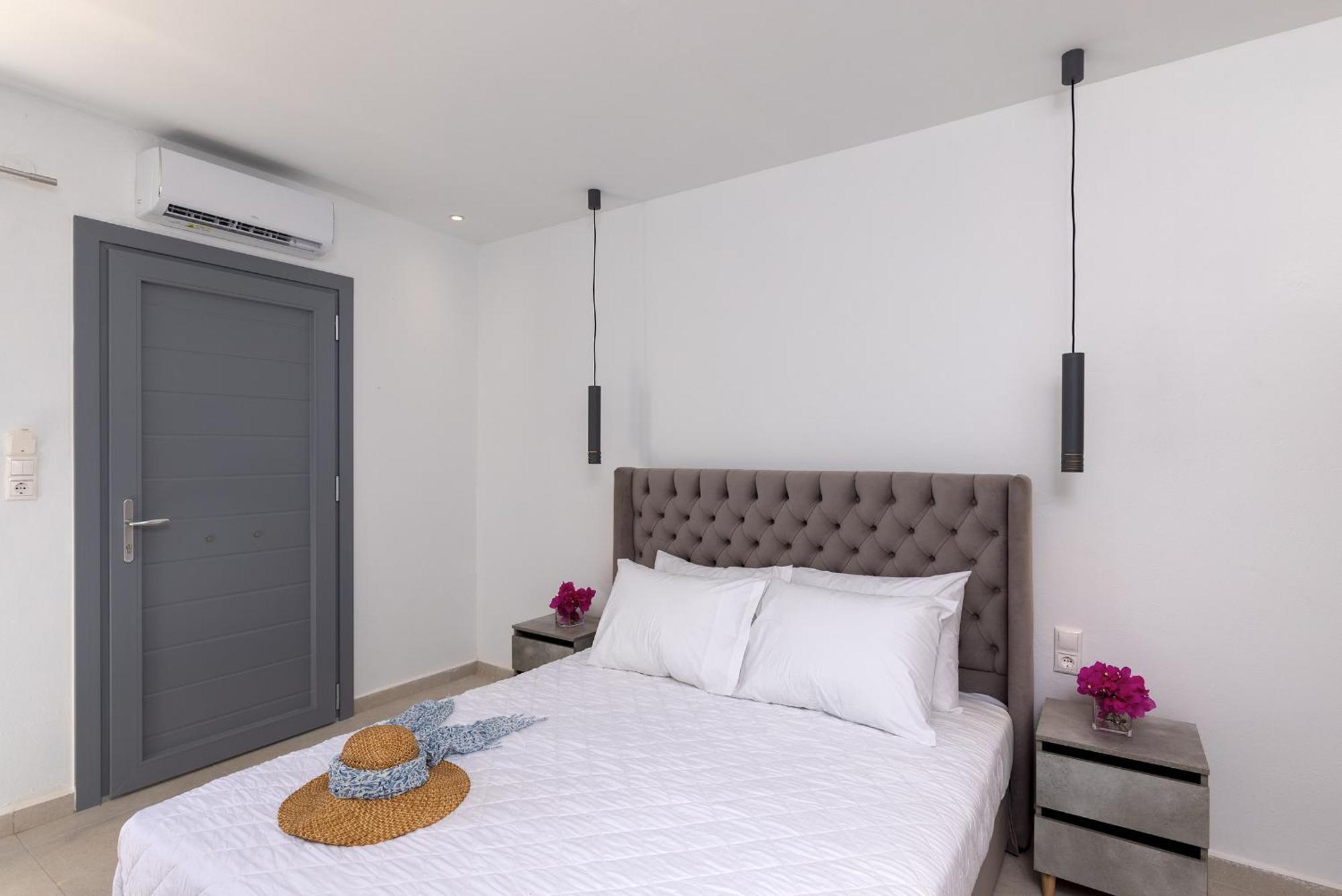 Chrysonisos Suites With Sunset & Seaviews Near 키니언 외부 사진